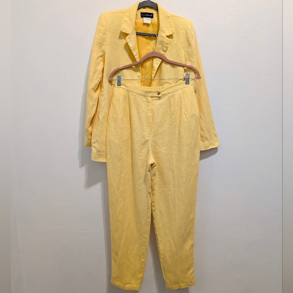 Vintage 90s Harvé Benard 100% Linen Yellow Blazer Pantsuit Set Women’s Size 6,8